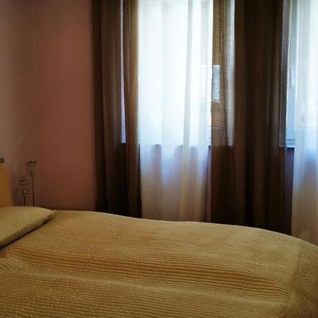 Tolle, Gemutliche, Voll Moblierte 3 Zimmer Wohnung. Baden-Baden Exterior foto