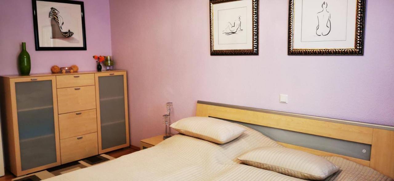 Tolle, Gemutliche, Voll Moblierte 3 Zimmer Wohnung. Baden-Baden Exterior foto