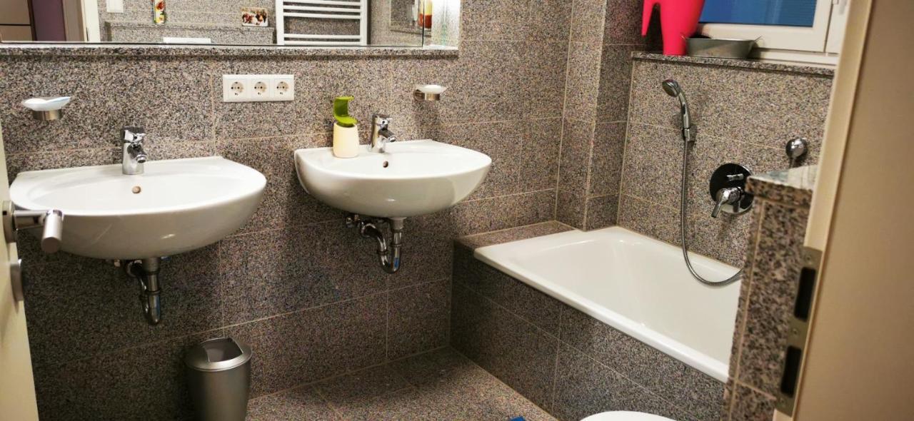 Tolle, Gemutliche, Voll Moblierte 3 Zimmer Wohnung. Baden-Baden Exterior foto